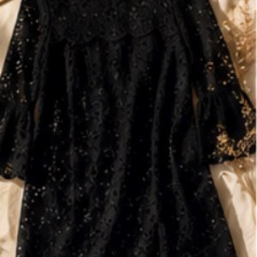 Banana Republic Eyelet Shift Dress Womens Black Excellent Bell Sleeve Floral - Picture 4 of 6